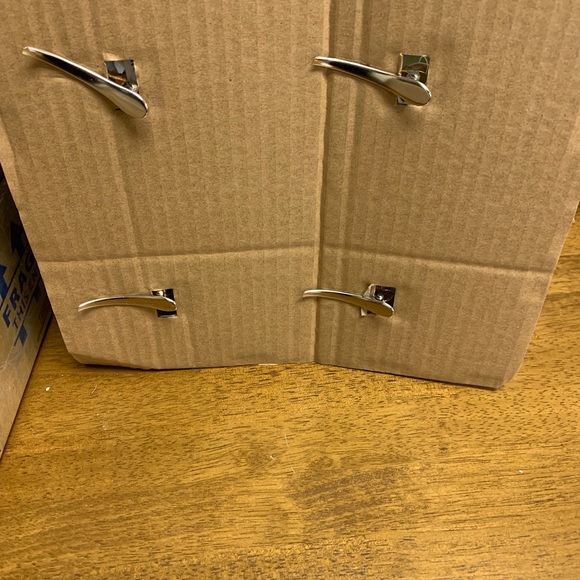 Silver hydrangeas- clip on - Picture 2 of 5